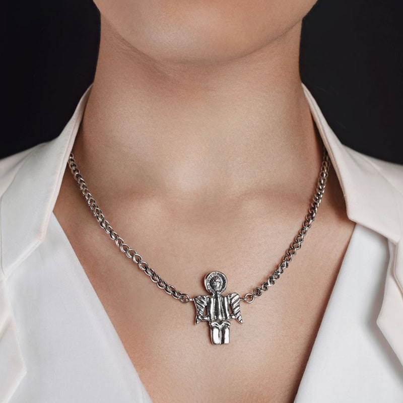 louis vuitton astronaut necklace