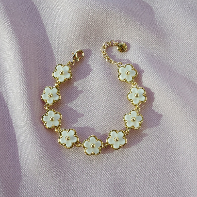 Thumbnail of Porcelain Daisy Cluster Bracelet image