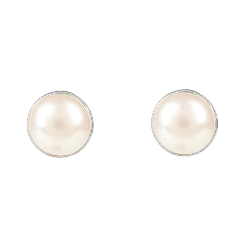 Thumbnail of Medium Circle Stud Silver Pearl image