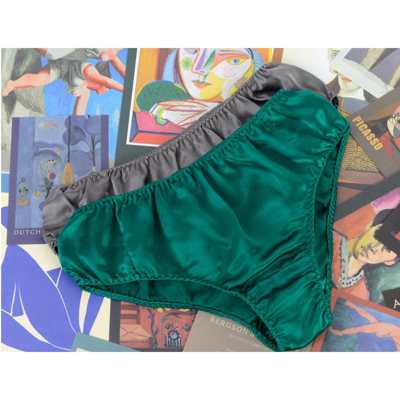 Emerald Green Pure Mulberry Silk Bikini Panties - Mid Waist