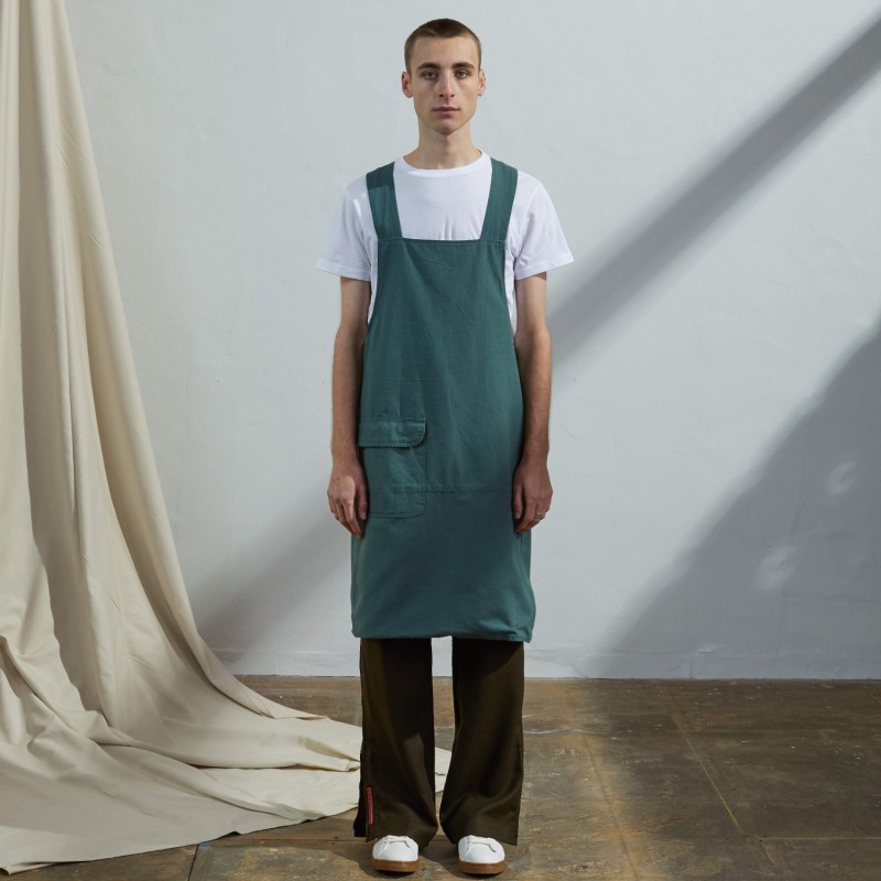 Thumbnail of The 9002 Cross Back Apron - Green image