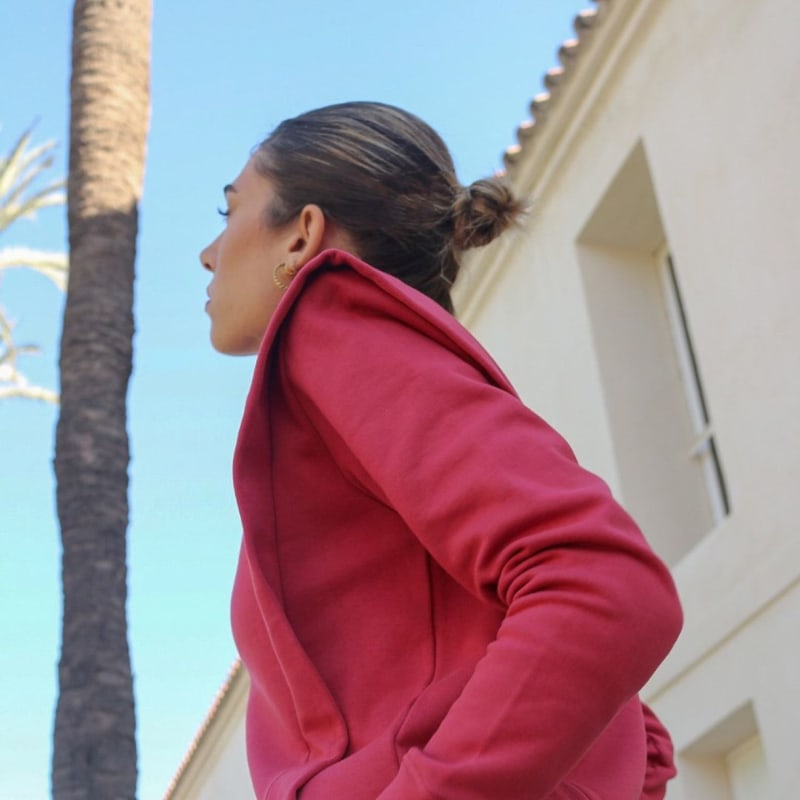 Shoulder Pad Lauper Sweatshirt - Red | Mimhí Maison | Wolf Shoulder Pad Lauper Sweatshirt - Red | Mimhí Maison | Wolf