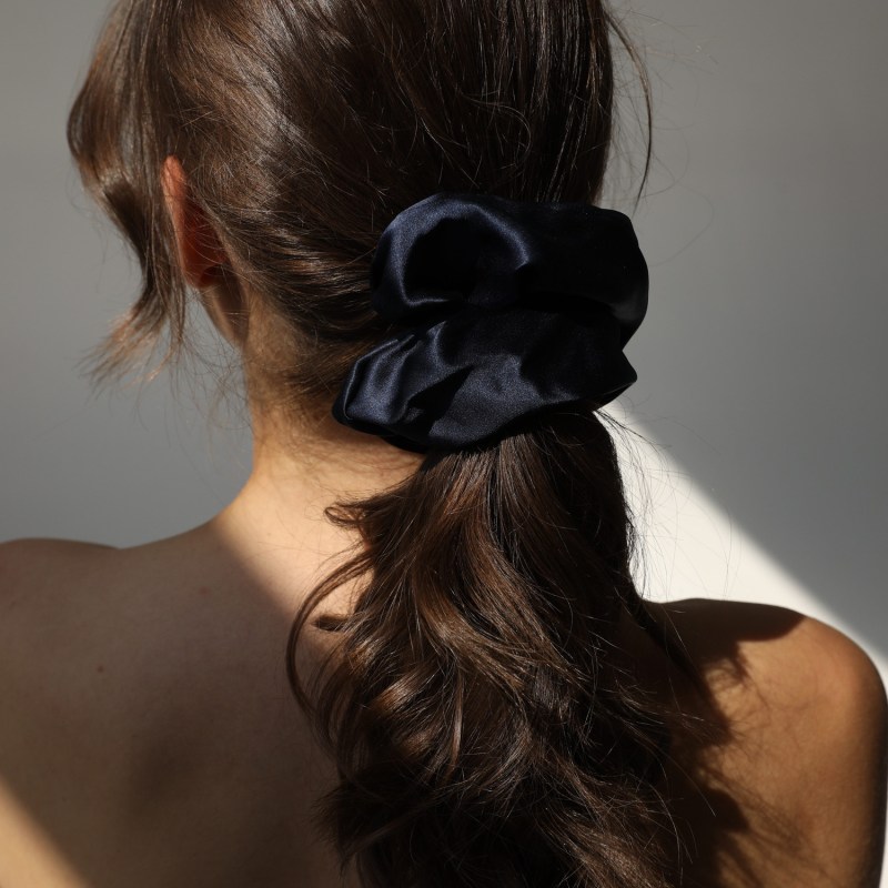 Thumbnail of Silk Scrunchie Linda Oversize Deep Blue image