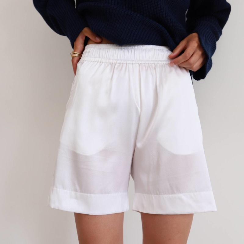 Thumbnail of Hight Waist Shorts - White image