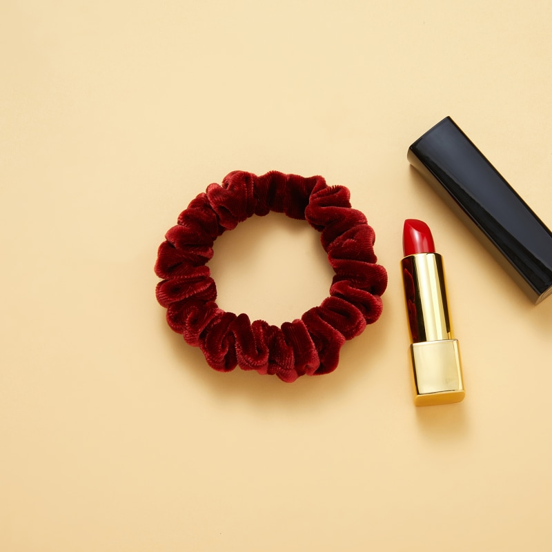 VELVET MINI SCRUNCHIE WINE VELVET MINI SCRUNCHIE WINE