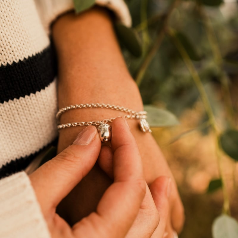 Silver acorn cheap bracelet