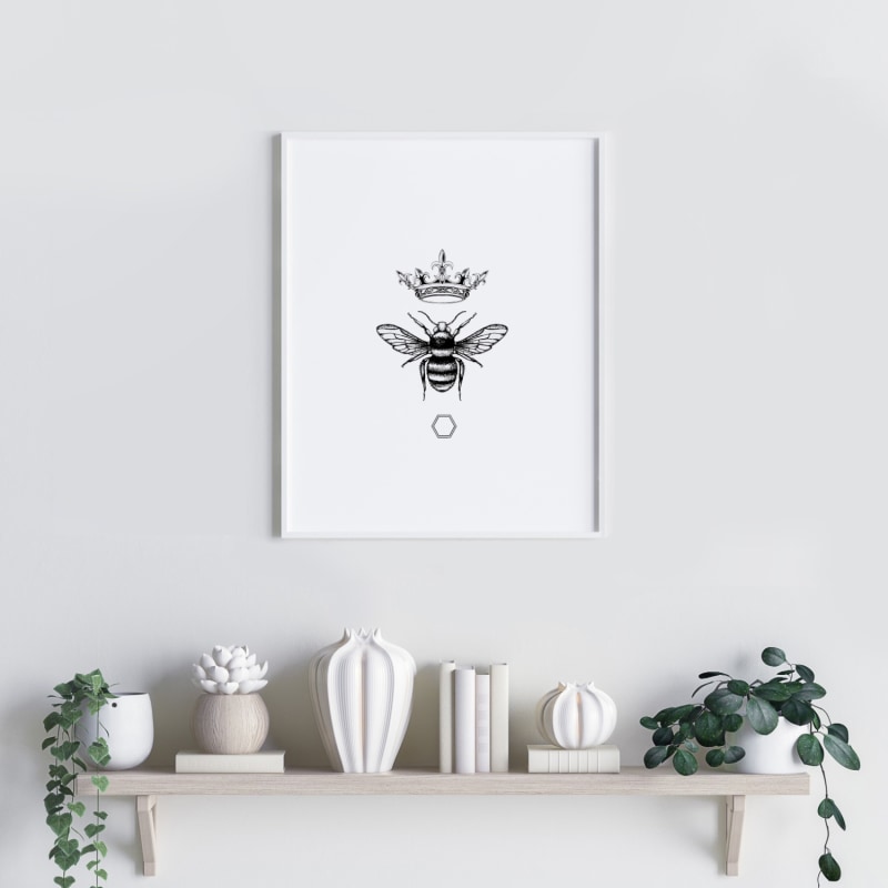 Thumbnail of 'Honey Queen Bee' Fine Art Print A4 image