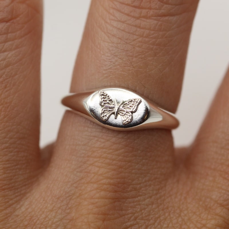 Butterfly signet ring deals