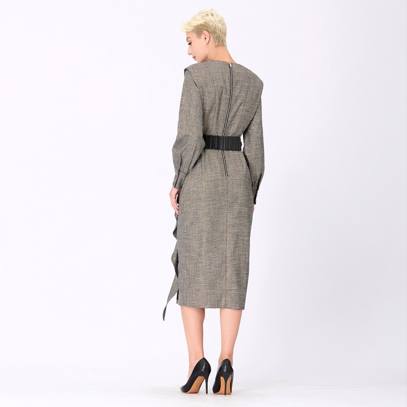 Tailor Dress With Wide Shoulder And Vertical Ruffle - Golden | Smart ...