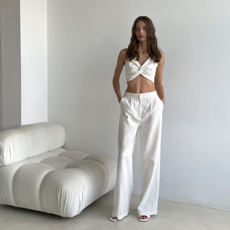 White elegant trousers hotsell