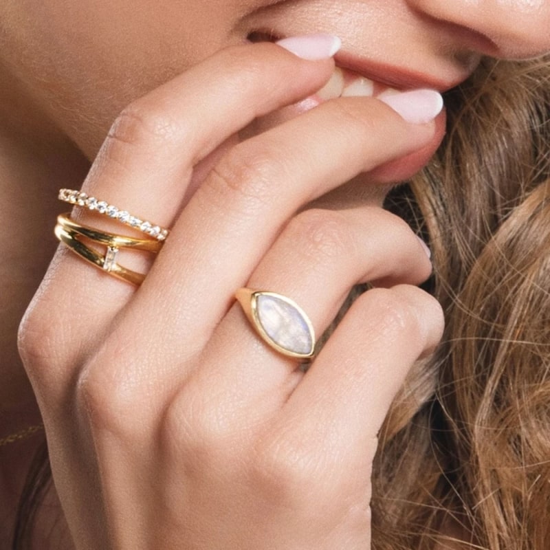 Thumbnail of Goldplated White Idol Ring image