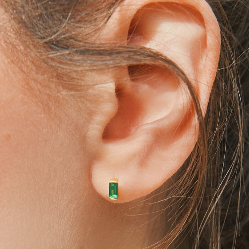 Small emerald stud earrings new arrivals