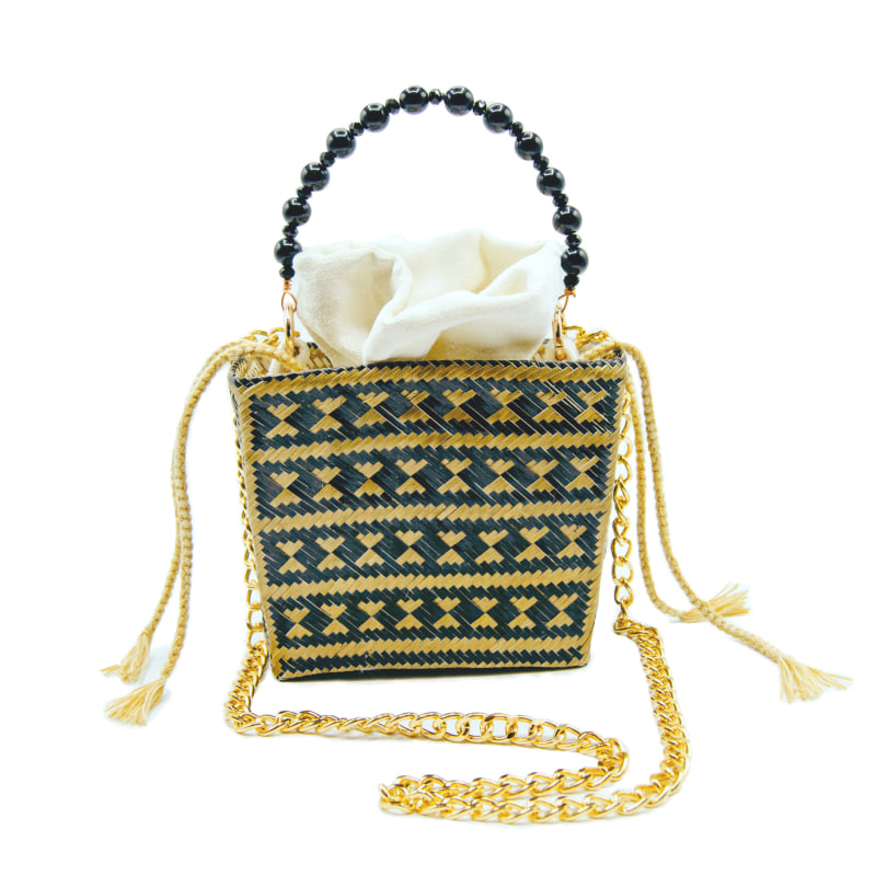 Small black straw bag 2025