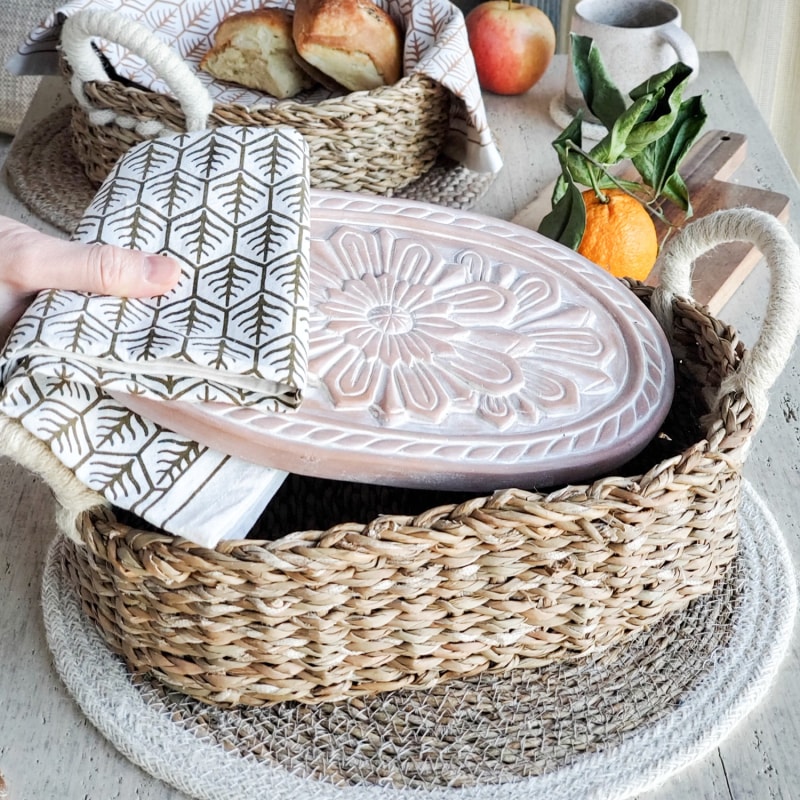 Bread Warmer and Basket Gift Set with Tea Towel - Bird Round