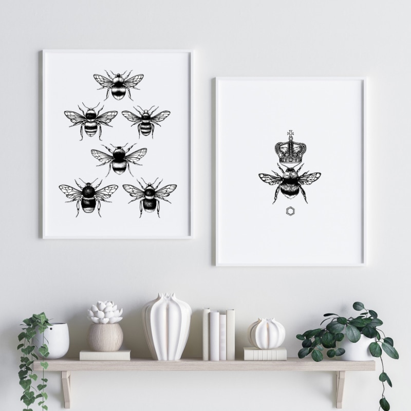 Thumbnail of The Queen Bee Fine Art Print A4 image