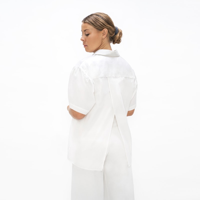 Thumbnail of Vienna Organic Cotton Poplin Short Sleeves Shirt In Cloud White image