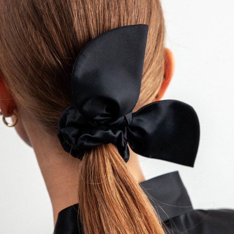 Thumbnail of Silk Scrunchie Brigitte Black image