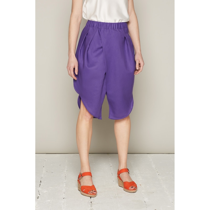 Thumbnail of Ingrid Shorts Purple In Linen image