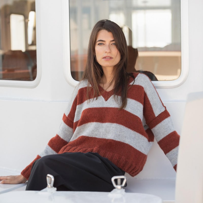 Brick color sweater top