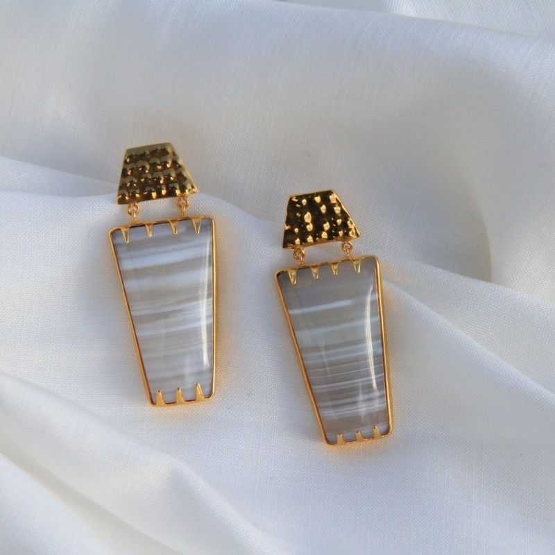 Thumbnail of White Ivory Determination Gold Gemstone Earrings image