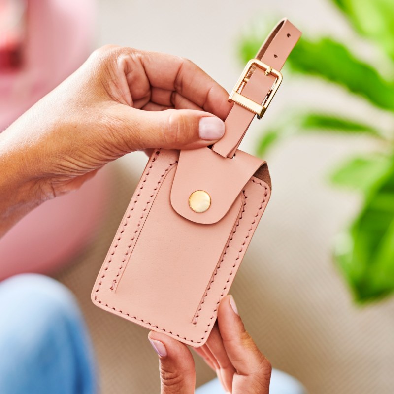 Thumbnail of Vida Blush Leather Luggage Tag image