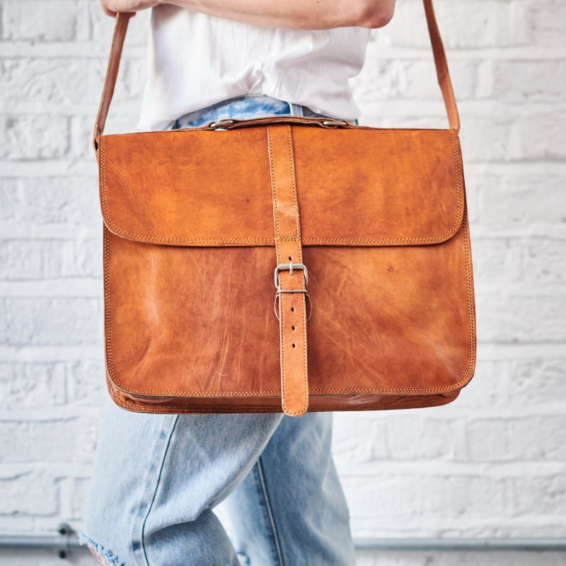 Leather Messenger Bag for Men - Best Men's Messenger Bag