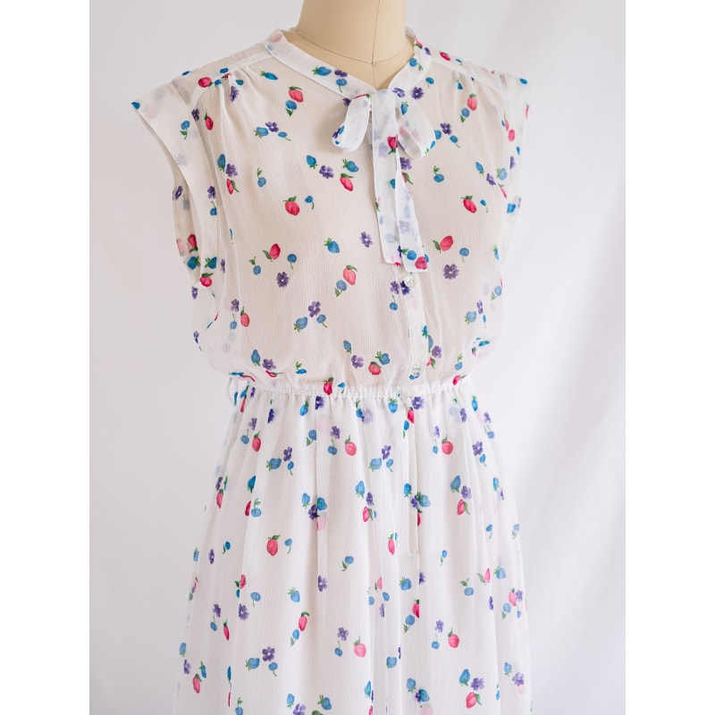 Vintage Chiffon White Floral Print Bow Tie-Neck Midi Dress | Sugar