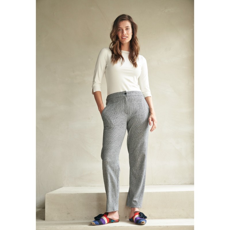 Jersey Pants With Houndstooth Pattern | Marianna Déri | Wolf & Badger