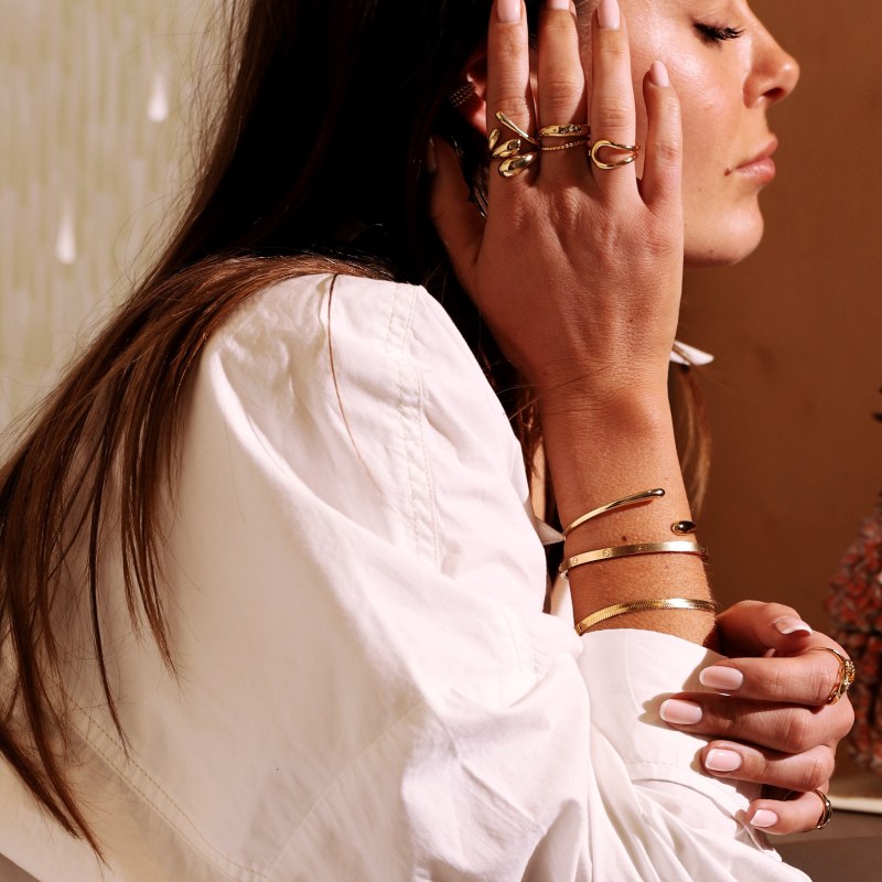 Water Drop Bangle In Gold Gold Trip Wolf Badger