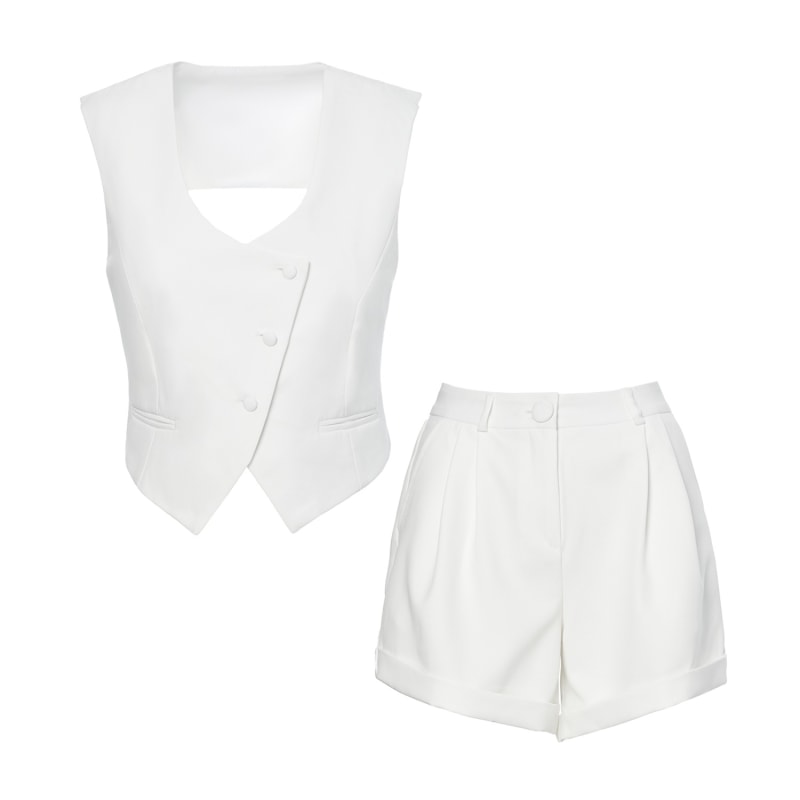 White short set suit 2025