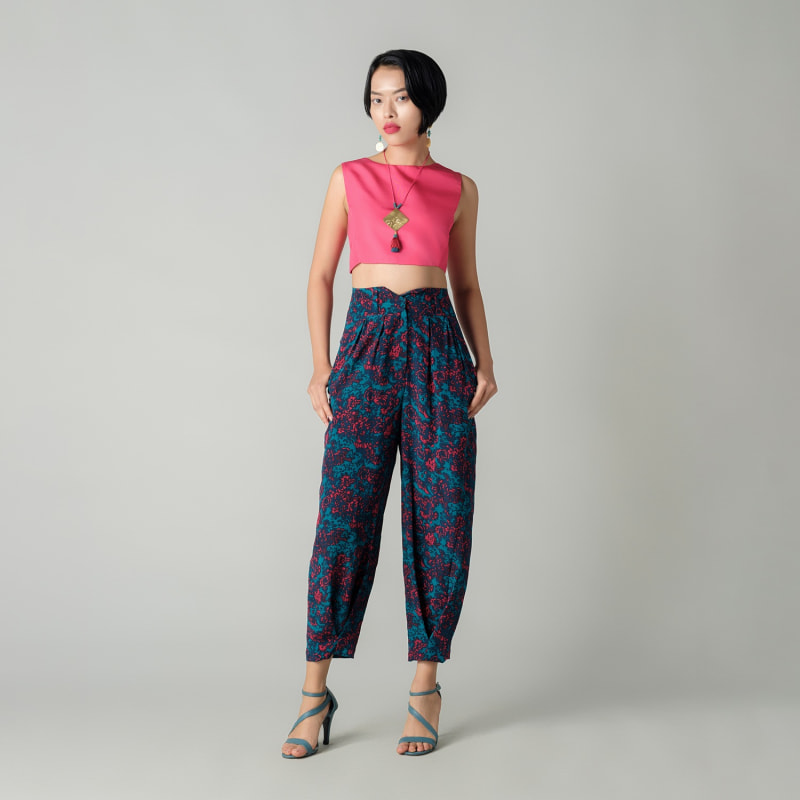 Women Silk Carrot Pant - Hoa Glitz, Metiseko