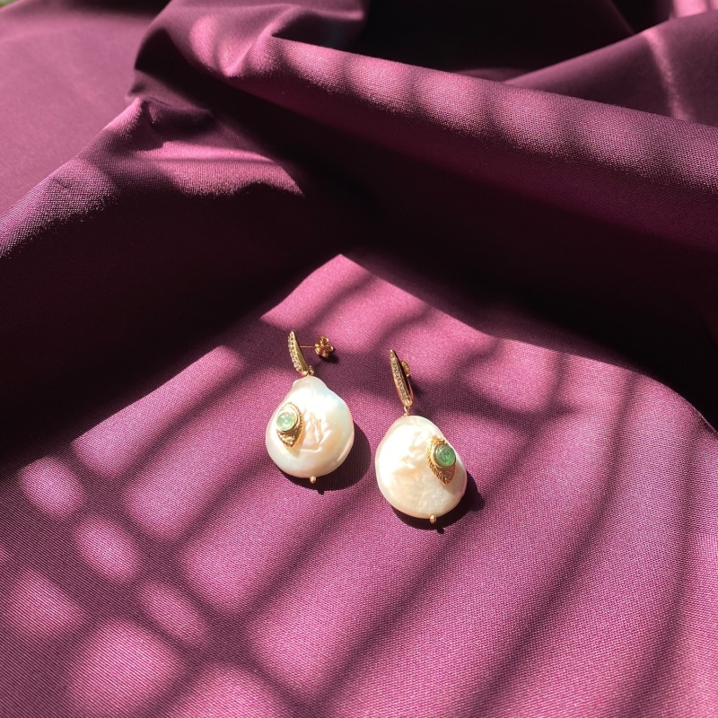 Thumbnail of The Eye Pearl & Emerald Earrings image