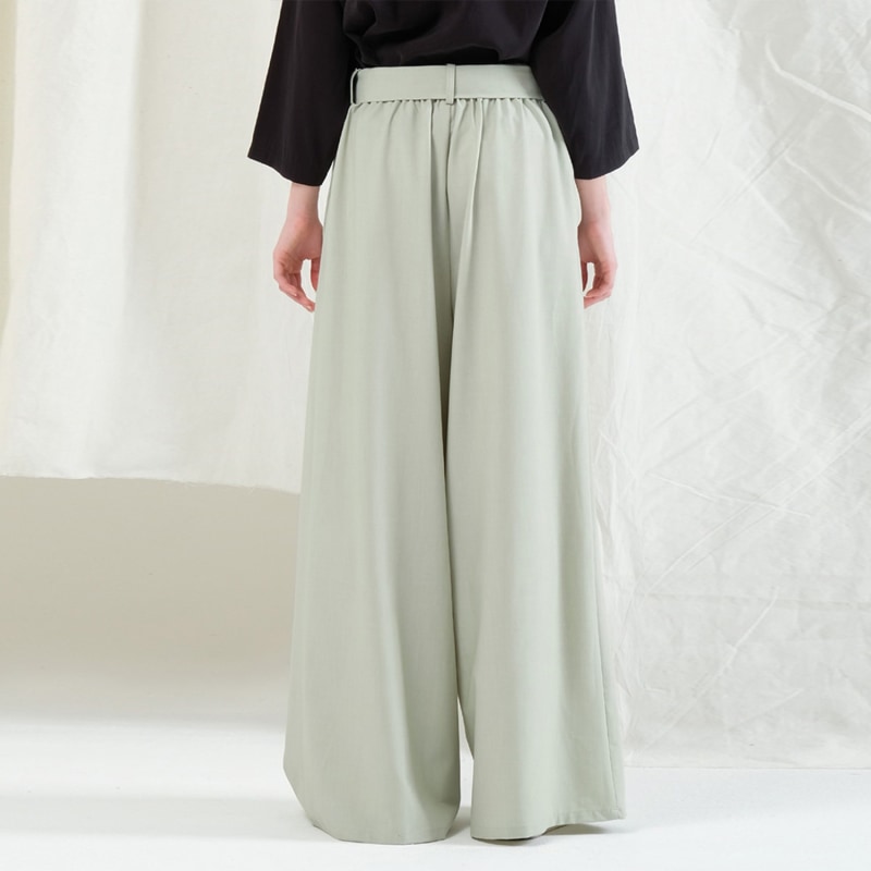 Thumbnail of Caspian Extreme Wide Leg Trouser In Laurel Green image