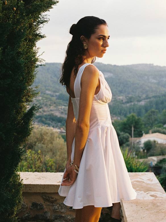 /category/women/clothing/dresses/sale/