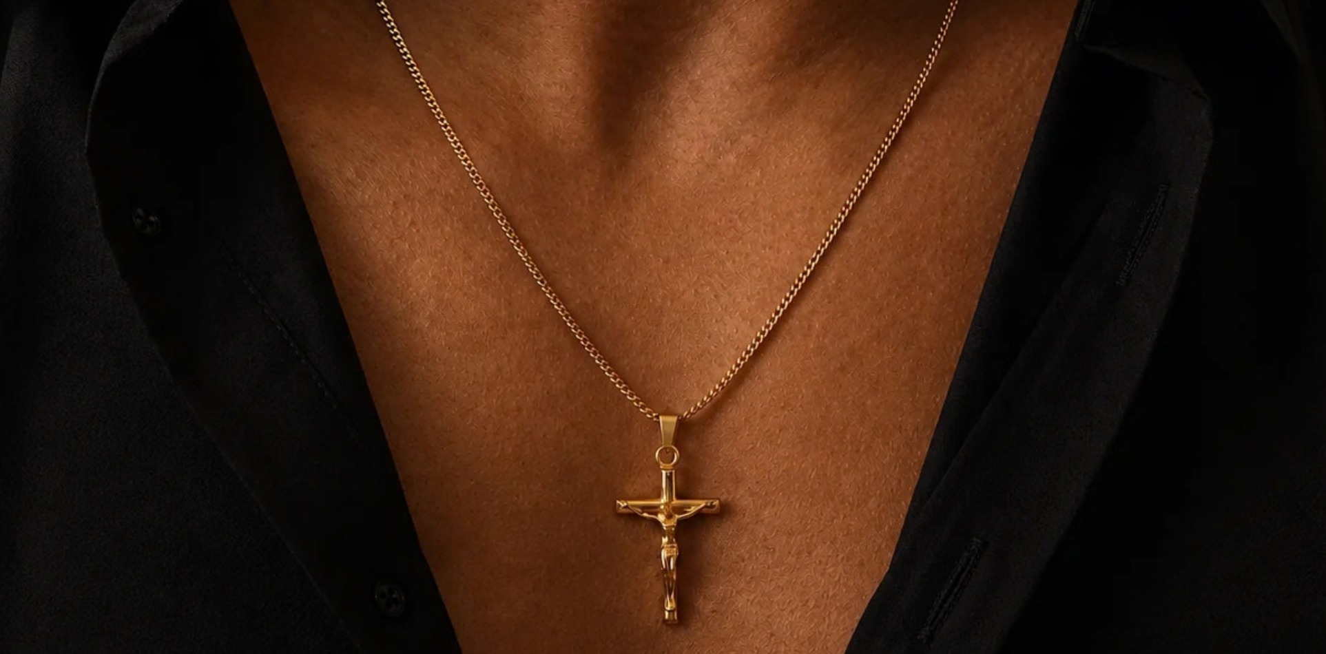 Silver Figaro Chain Necklace | Outrage London | Wolf & Badger