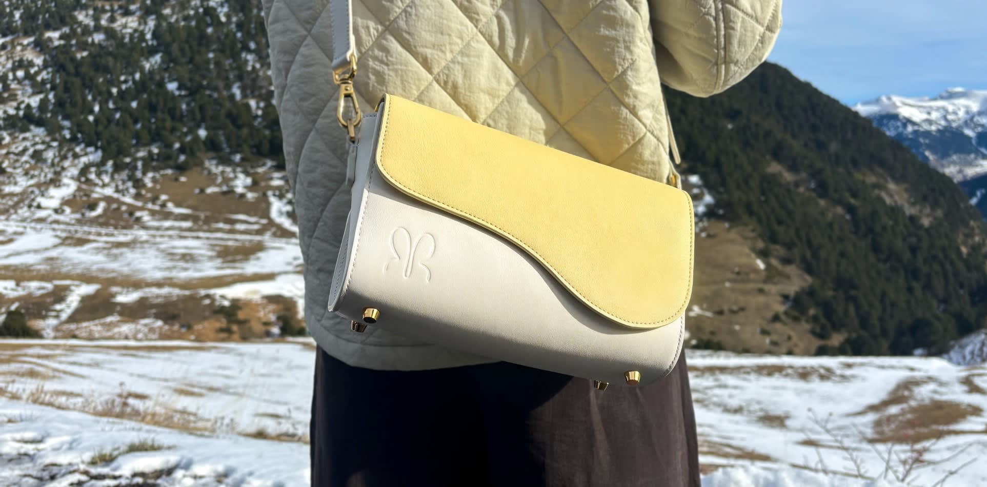 Cal·La Bag In Complete Sandstone | Risemberg | Wolf & Badger