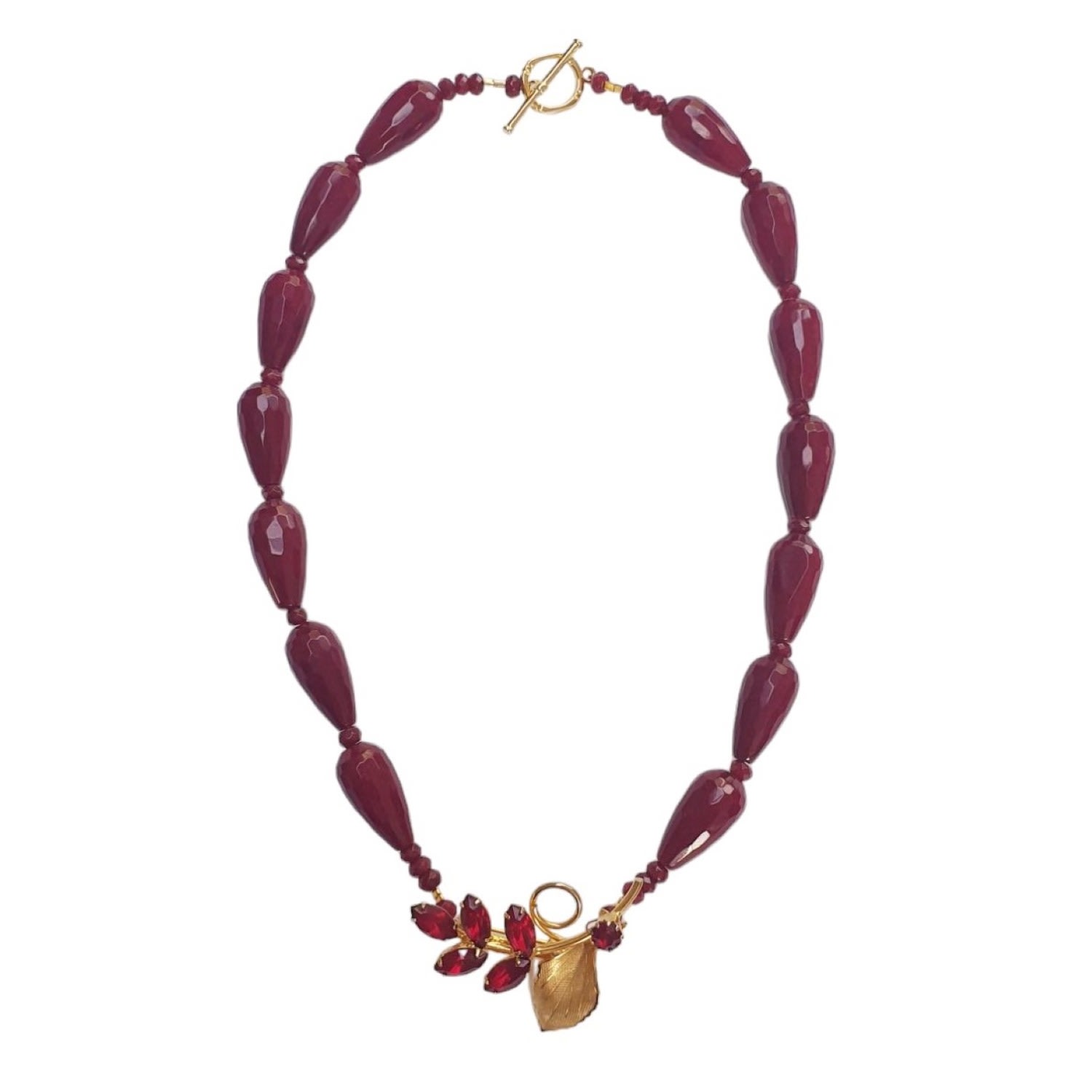 Way To Chic Women's Gold / Red One Of A Kind Burgundy Agate And Malaysian Jade Necklace With Delicate Flower Bro