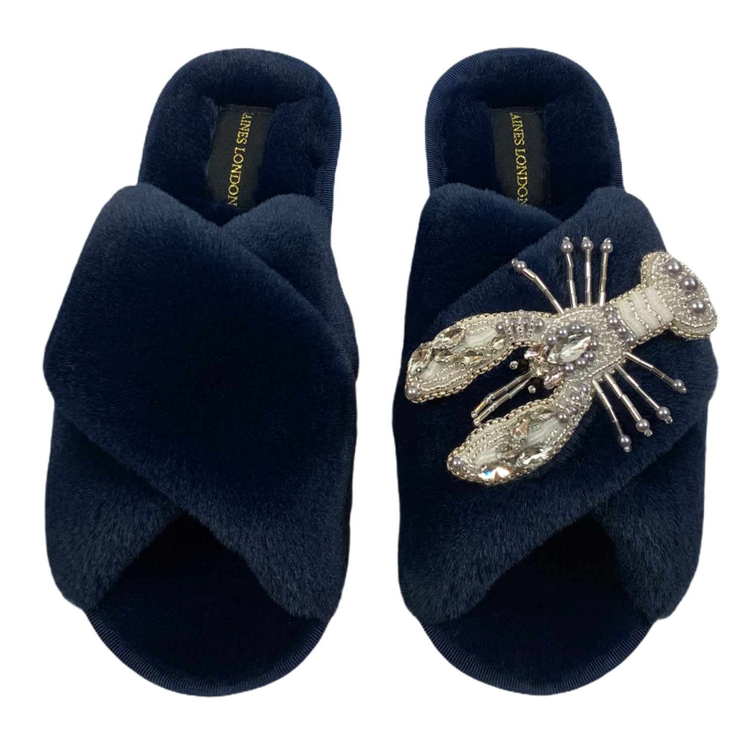 fluffy slippers with brooch