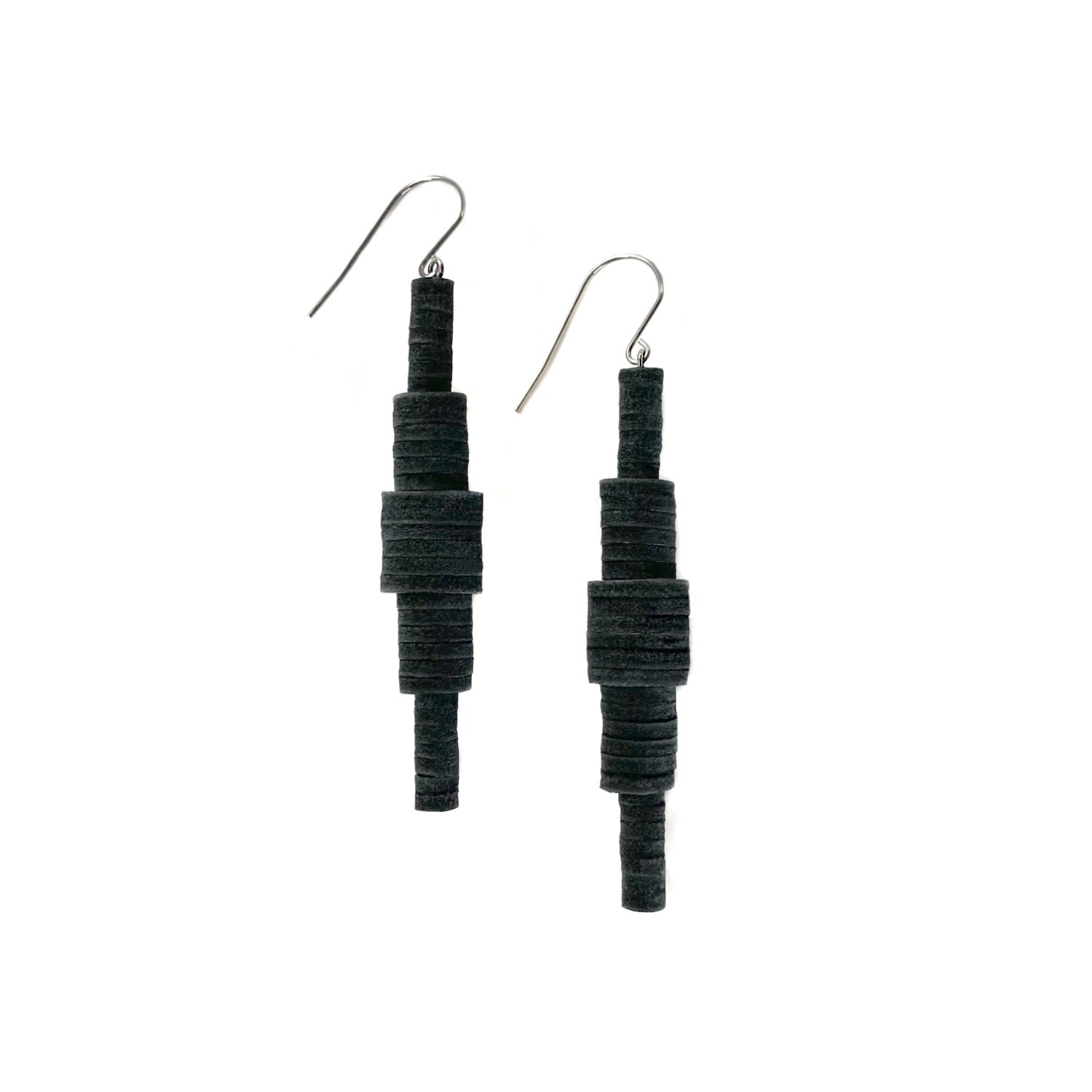 Women’s Black Gradient Dangle Earrings Waiwai