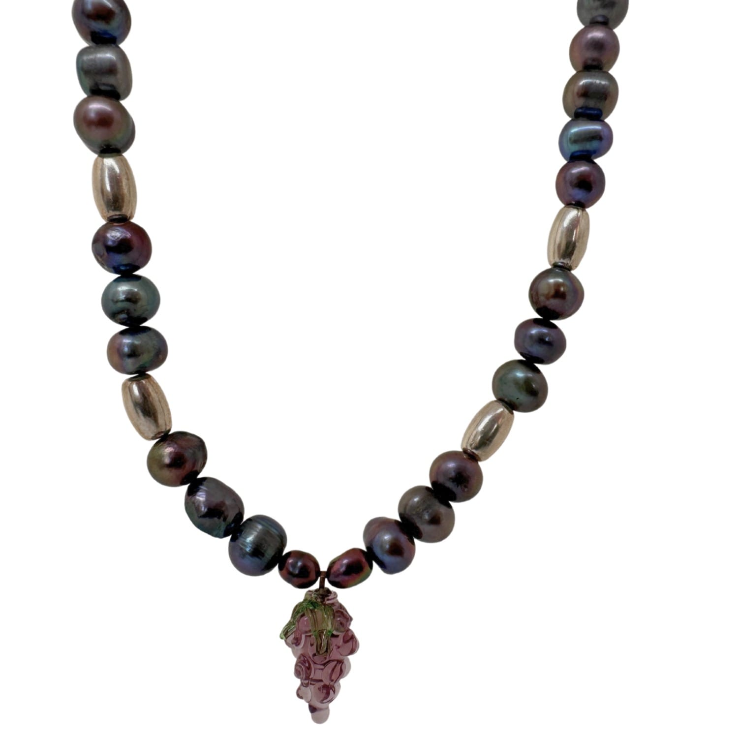 Black And Wild Women's Black / Silver Grape And Black Pearl Necklace