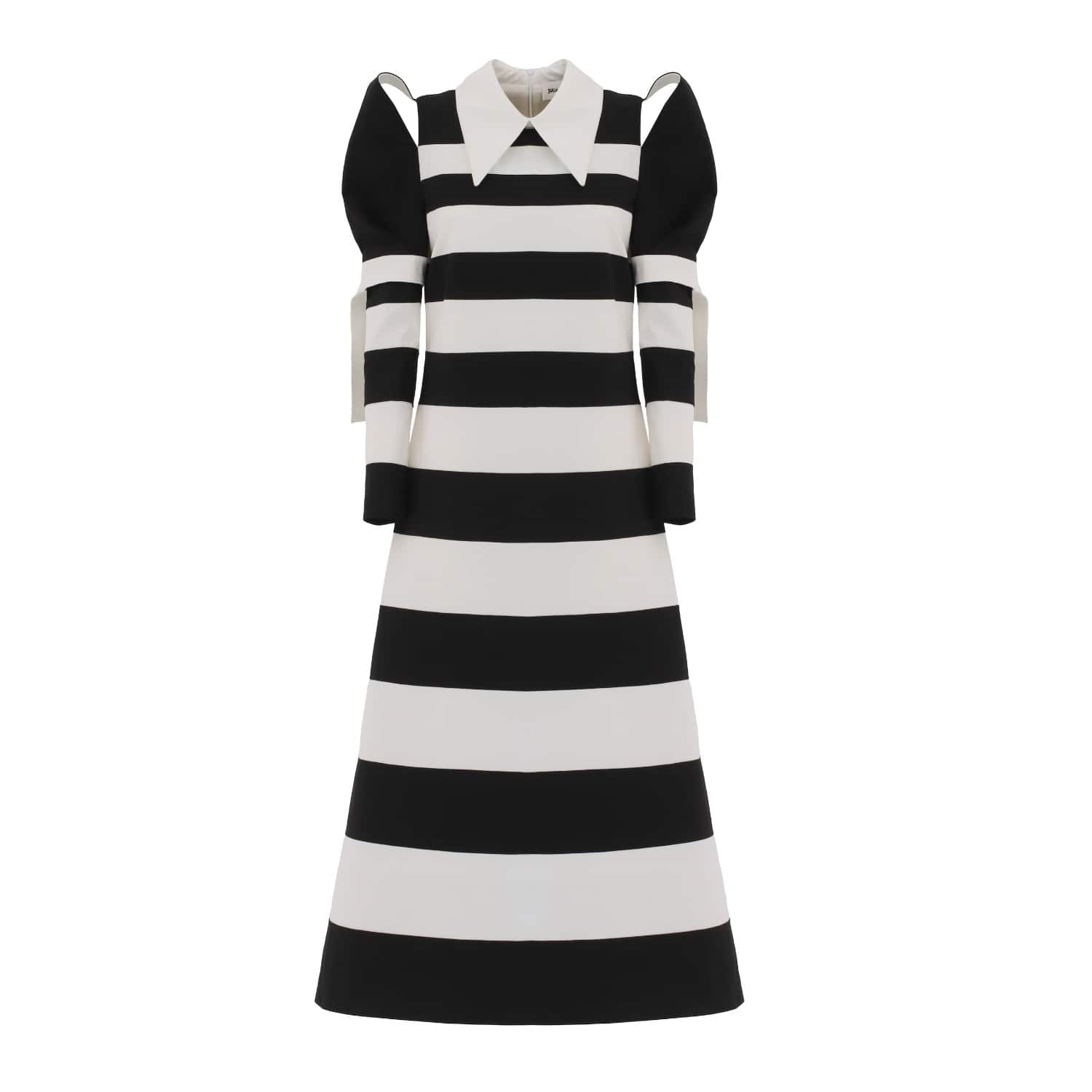 white dress with black stripes LINEN MIDI AND A classic sophisticated black and white printed stripe dress which can be work wear or for a fun day out.Comfortable stretch dress which can be dresses up for any formal occasion How to Style a Black