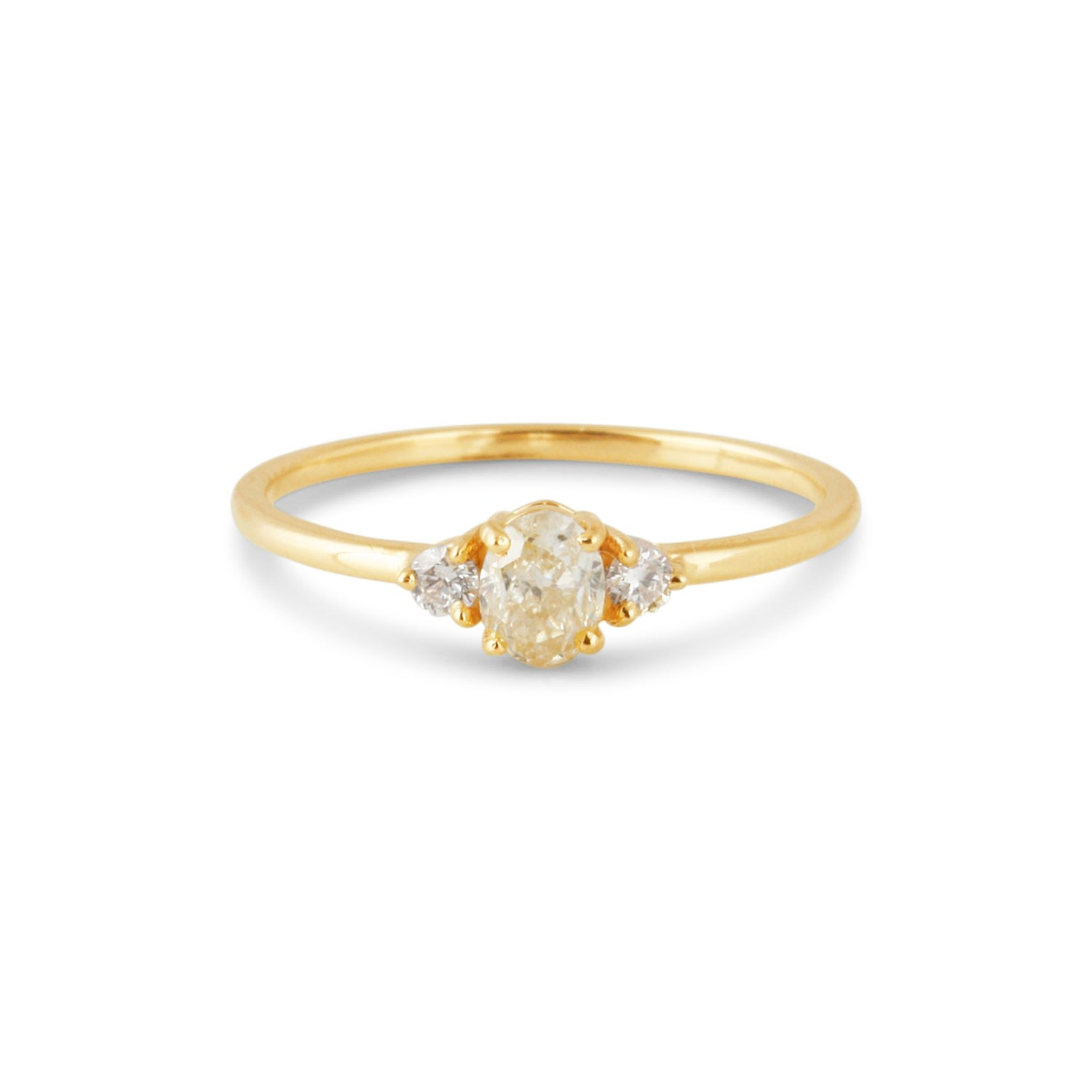 Women’s Diamond Oval And Round Ring In 18K Yellow Gold Tresor Collection