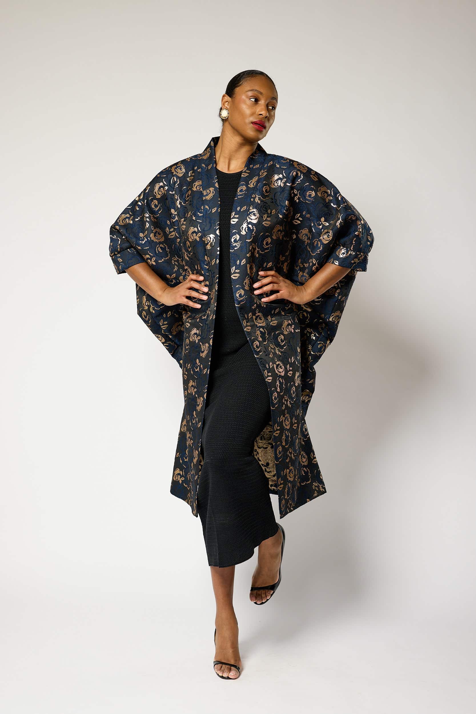 Regal Azure Blossom Kimono Jacket | Lioness by TF | Wolf & Badger