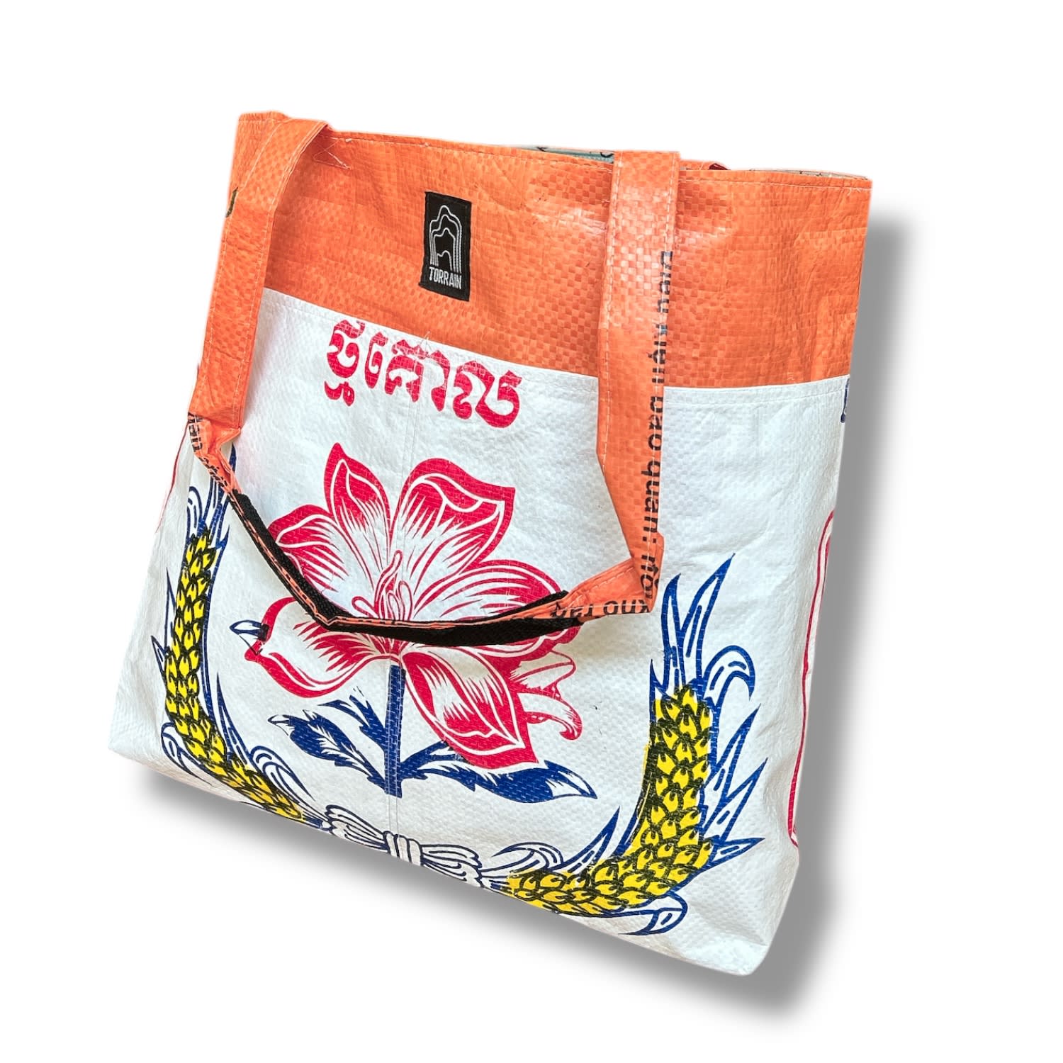 Torrain Recycled Bags Women's White Flower Barrel Tote