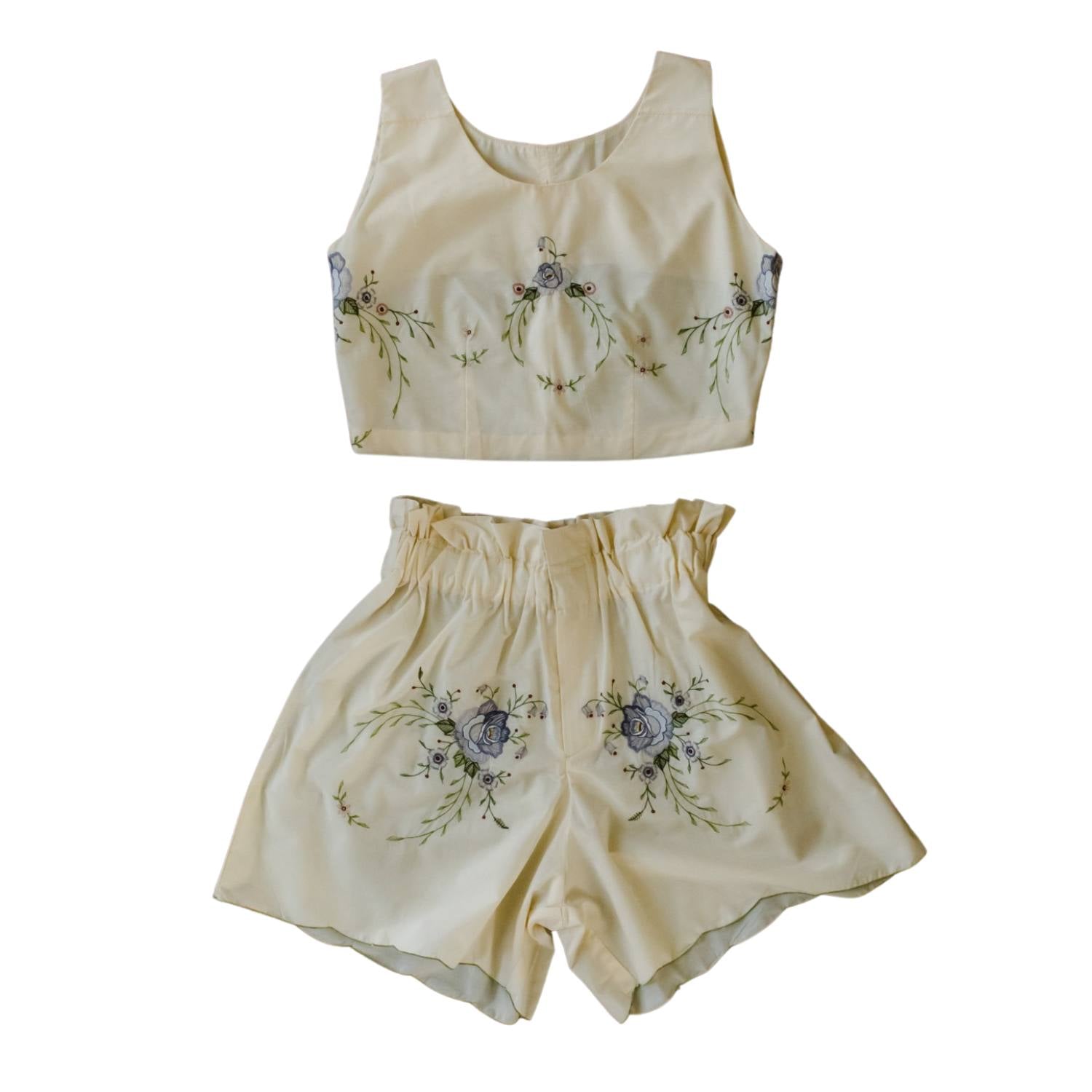 White Blue Rose Embroidered Summer Crop Top & Shorts Set Medium Sugar Cream Vintage