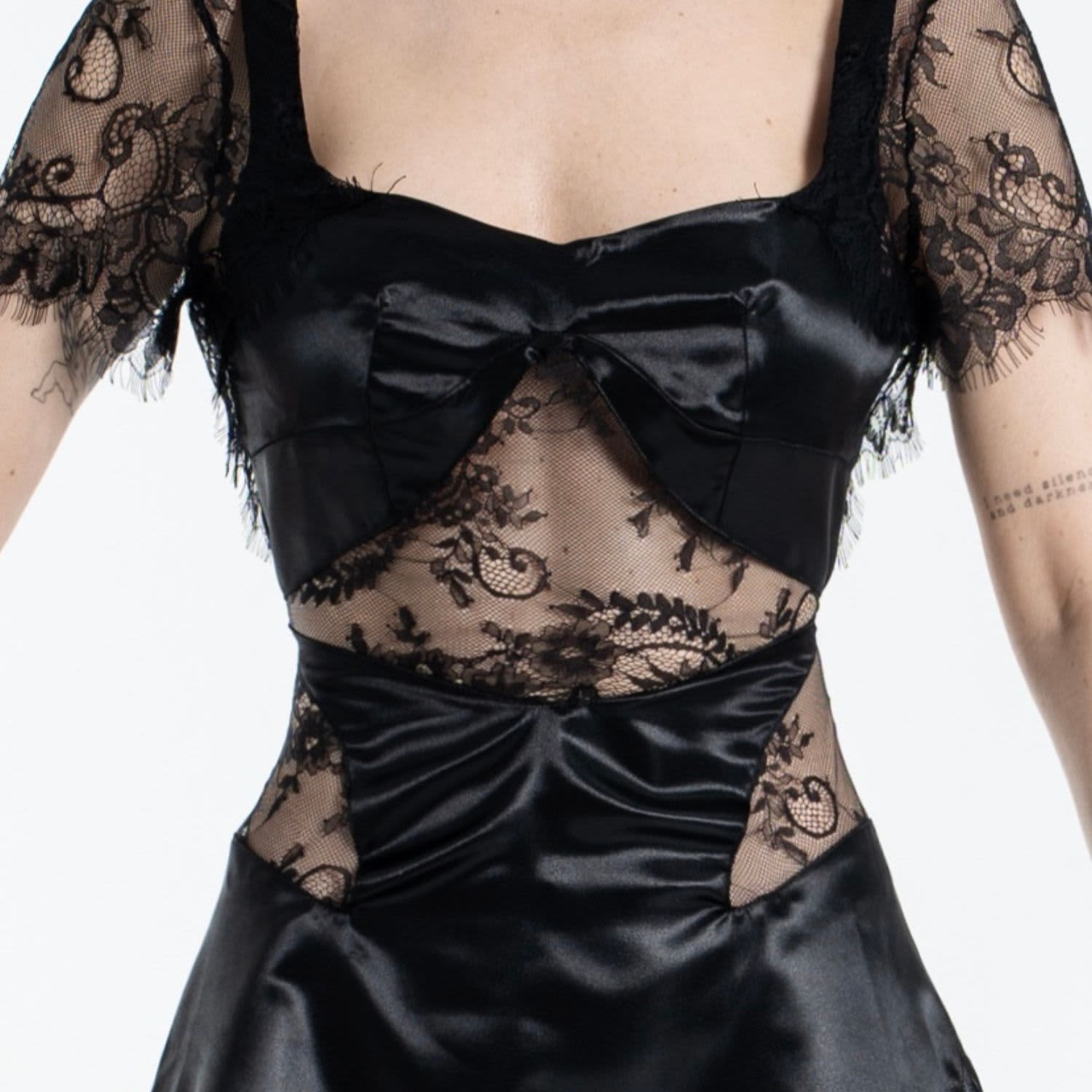 Eternal Dress | Amortizia | Wolf & Badger