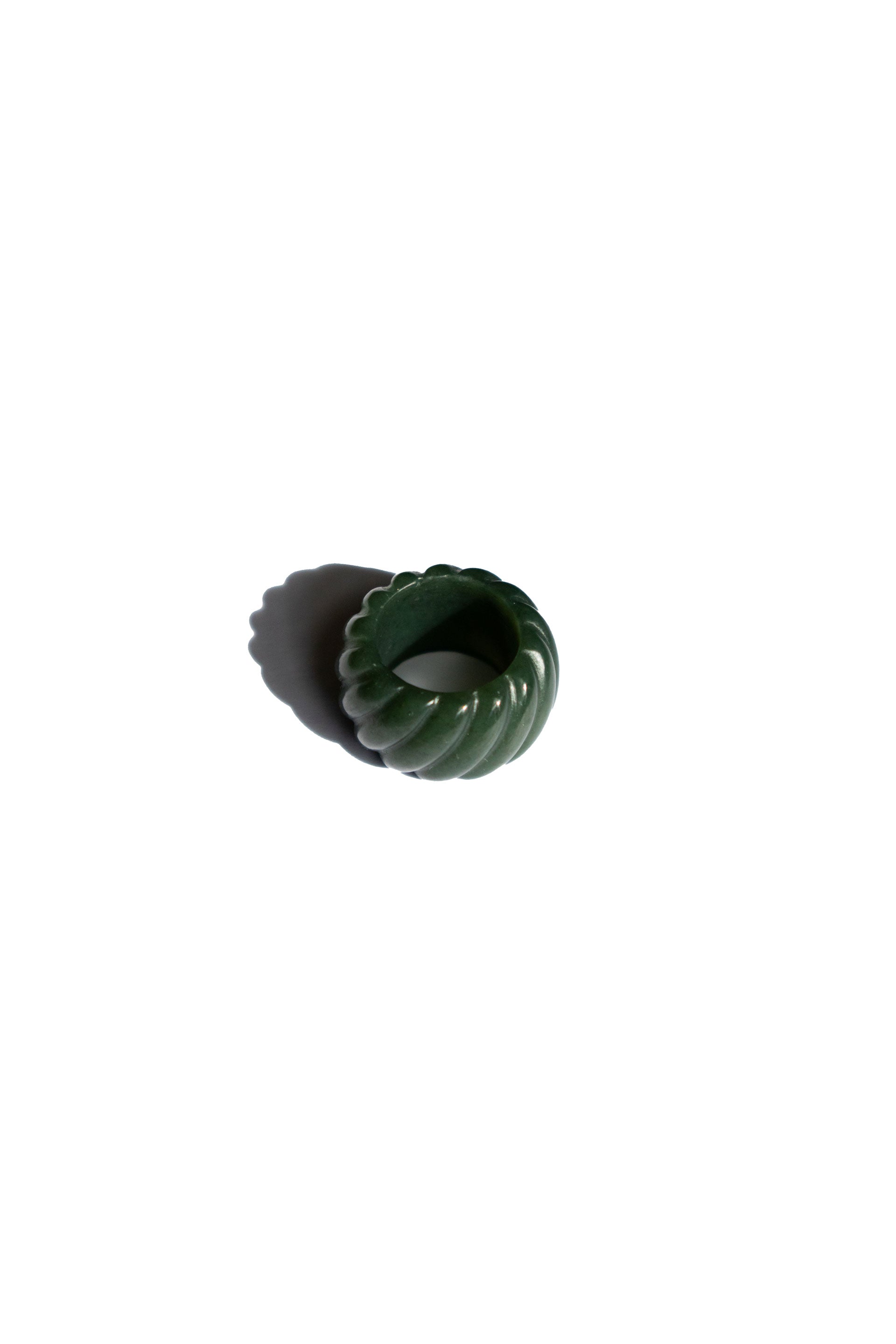 Seree Women's Croissant Green Jade Twist Ring