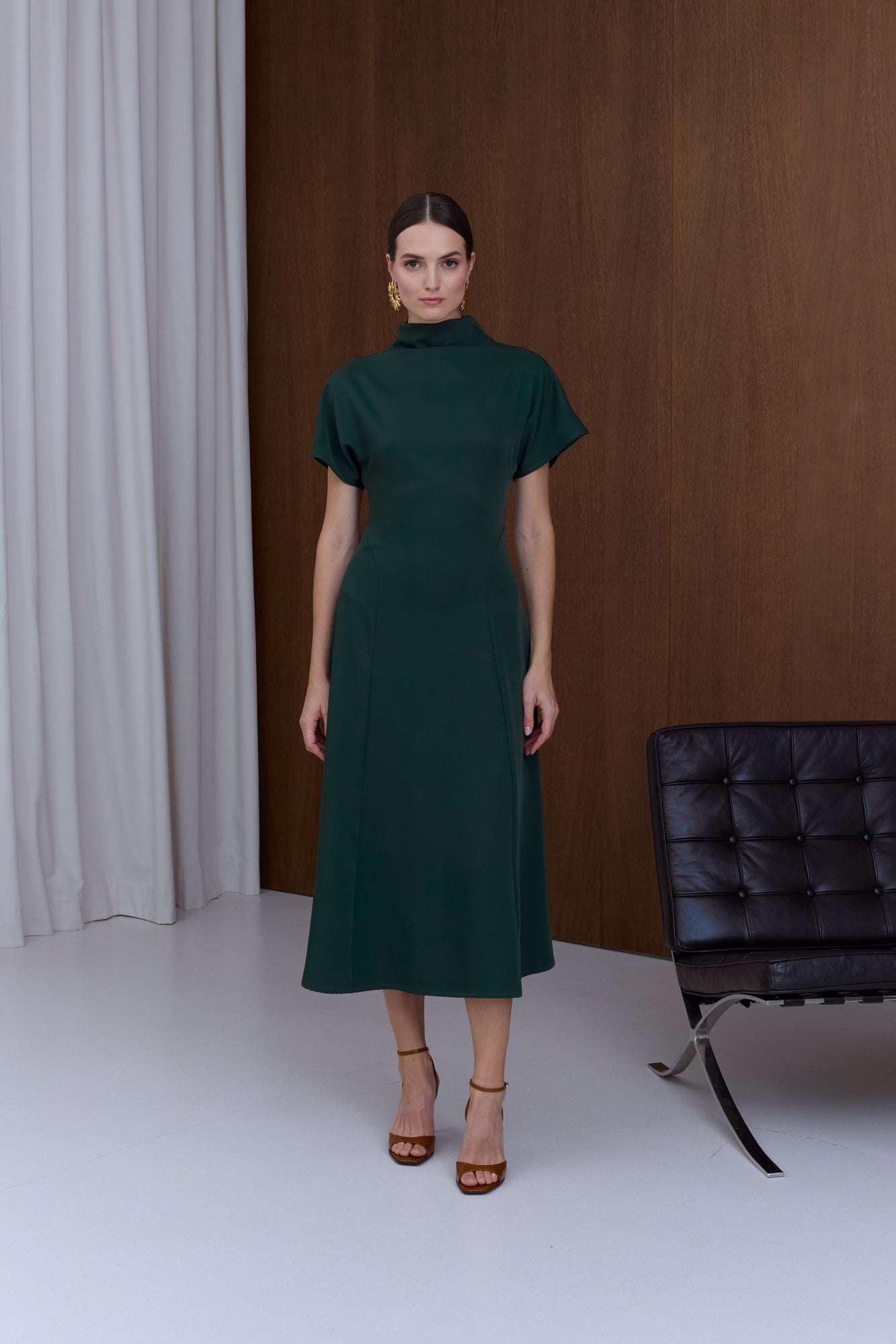 tori kelly green dress Undress Tori Deep Structured Midi Dress