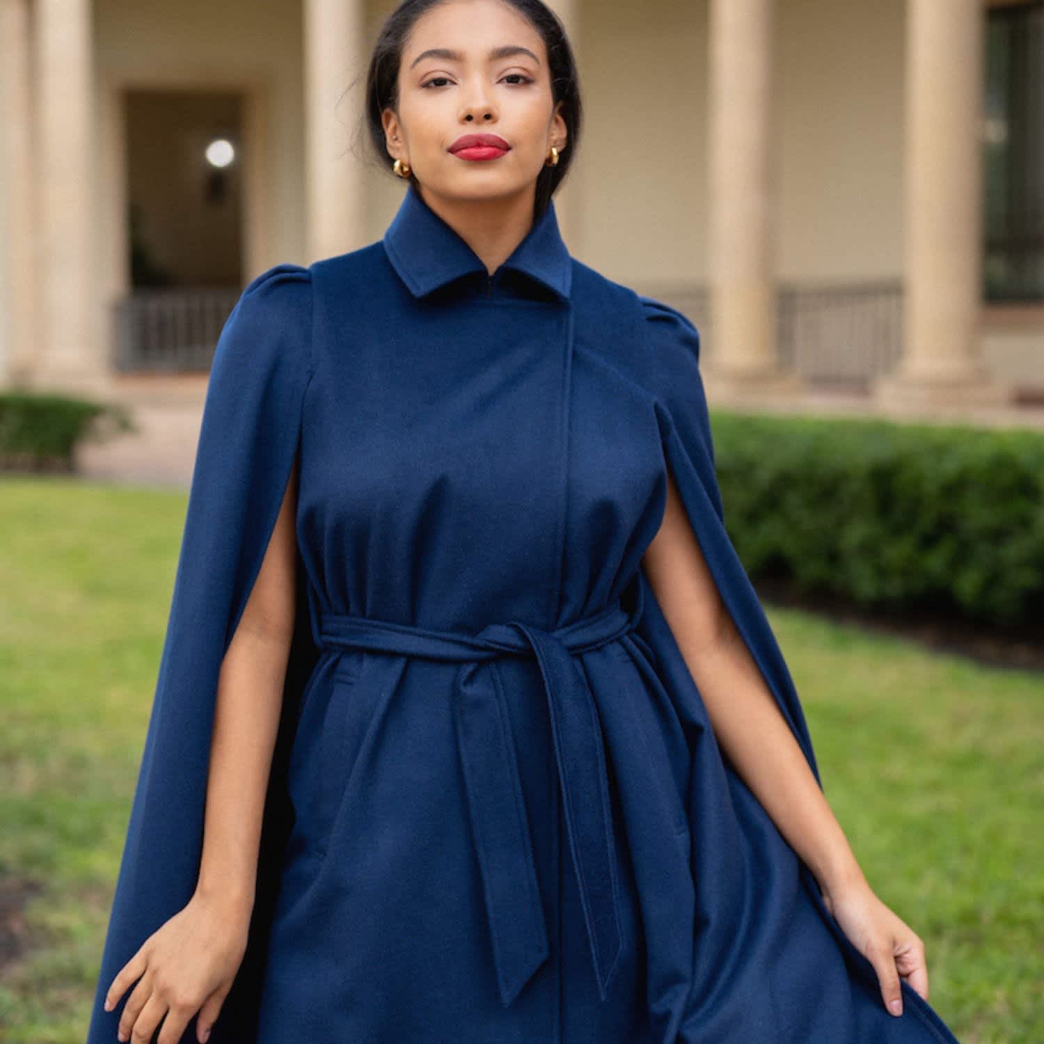 Wool Cashmere Royal Long Cape In Navy Blue | Nina Nieves | Wolf