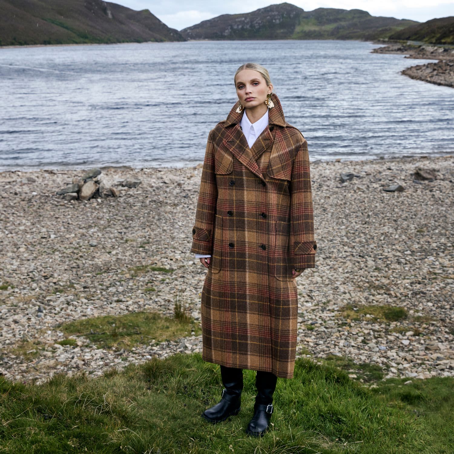 camel-red-check-caitlin-duffle